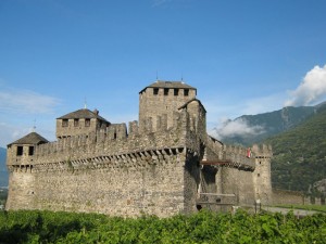 Замок-крепость Costello di Montebello в Швейцарии